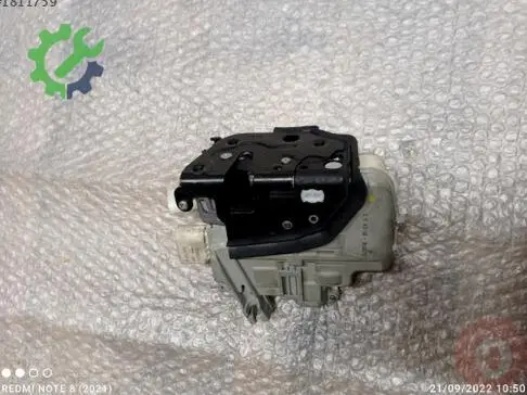Audi A6 Kapı Kilidi 4G1837015 çıkma parça