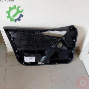 Audi A6 2011-2018 Çıkma Kapı Döşemesi 4G1867106