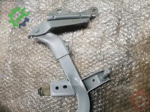 Audi A6 Bagaj Menteşesi 4G5827302B çıkma parça