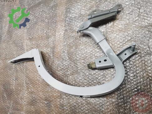 Audi A6 Bagaj Menteşesi 4G5827302B çıkma parça
