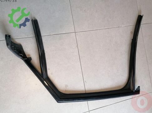 Audi A6 Kapı Çıtası 4G5839431 çıkma parça