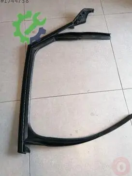 Audi A6 Kapı Çıtası 4G5839431 çıkma parça