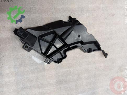 Audi A7 Tampon Braketi 4G8807284C çıkma parça