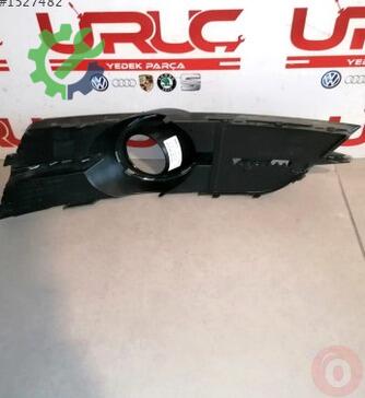 Audi A7 Sis Farı Çerçevesi 4G8807647J çıkma parça