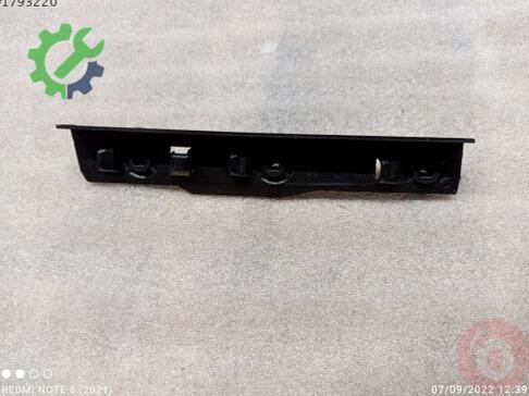 Audi A7 Tampon Braketi 4G8807889 çıkma parça