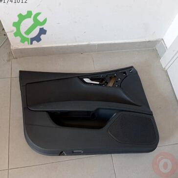 Audi A7 Kapı Döşemesi 4G8867021 çıkma parça
