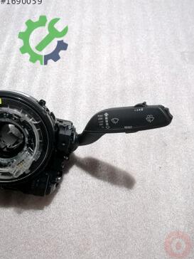 Audi A5 Sinyal Kolu 4G8953502AA çıkma parça