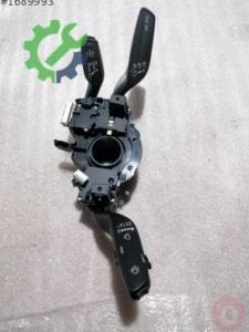 Audi A5 2022 Sinyal Kolu Çıkma - 4G8953502AA