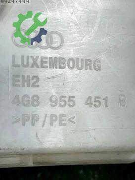 Audi A6 Silecek Suyu Deposu 4G8955451B çıkma parça