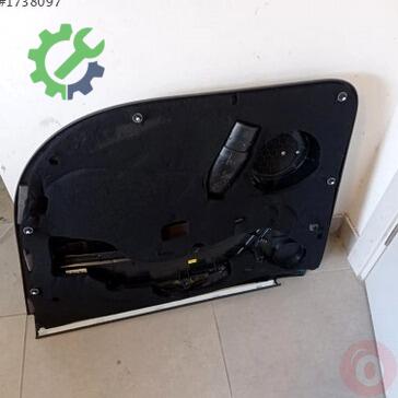 Audi Q7 Kapı Döşemesi 4L1867105 çıkma parça