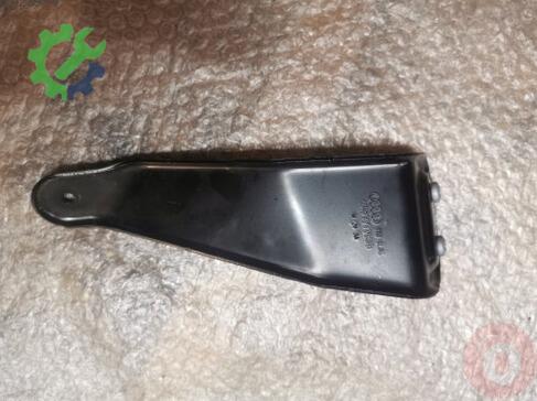 Volkswagen Touareg Radyatör 4M0121263D çıkma parça