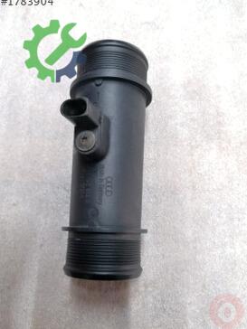 Volkswagen Touareg Turbo Hortumu 4M0145683A çıkma parça