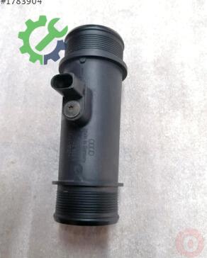 Volkswagen Touareg Turbo Hortumu 4M0145683A çıkma parça