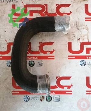 Audi Q7 Turbo Hortumu 4M0145738N çıkma parça