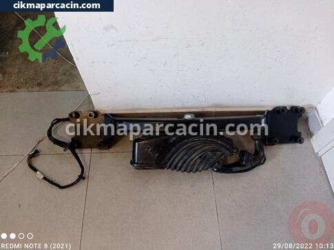 Audi Q7 Tampon Demiri çıkma parça