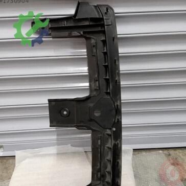 Audi Q7 4M0807081 çıkma parça