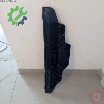 Audi Q7 Tampon Braketi 4M0807329 çıkma parça
