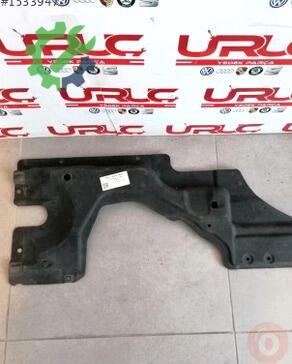 Audi Q7 Karlık 4M0825213F çıkma parça