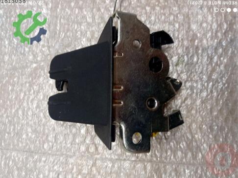 Audi Q2 Bagaj 4M0827506B çıkma parça