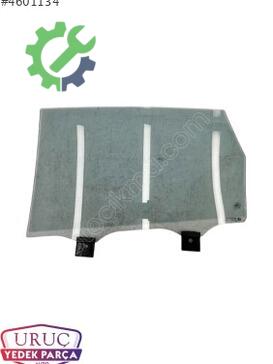 Audi Q7 Arka Cam 4M0845026A çıkma parça