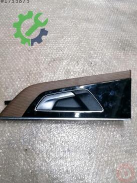 Audi Q7 Kapı Çıtası 4M0867420M çıkma parça