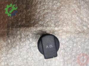 Audi A4 2022 Çıkma Çakmaklık 4M0919309