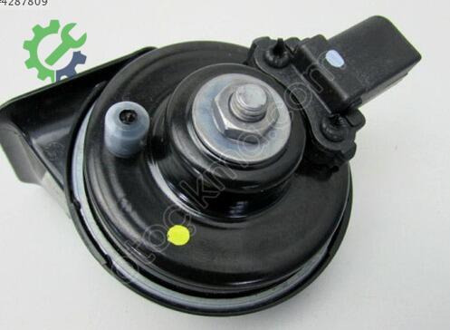 Audi A8 Korna 4M0951223B çıkma parça