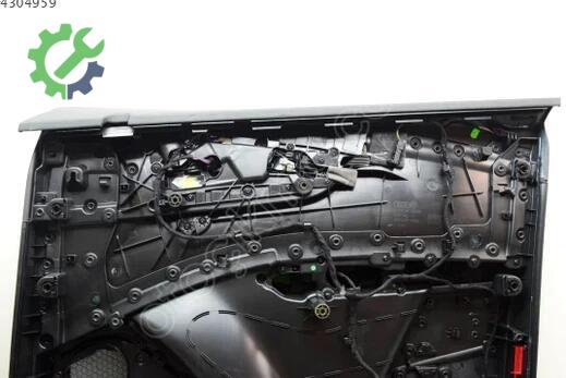 Audi Q7 Kapı 4M1868017 çıkma parça