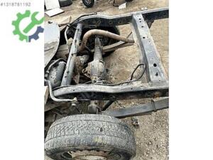 4×2 Mitsubishi L200 arka dingil orijinal