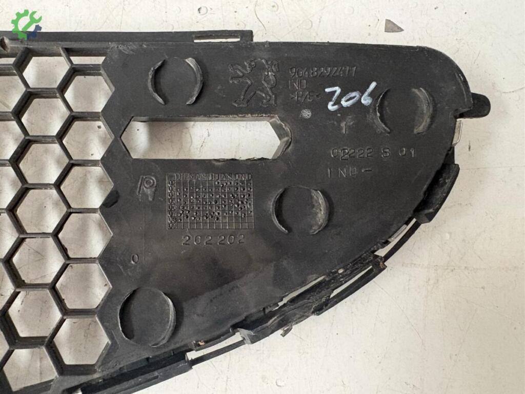 Peugeot 206 Tampon Izgarası çıkma parça