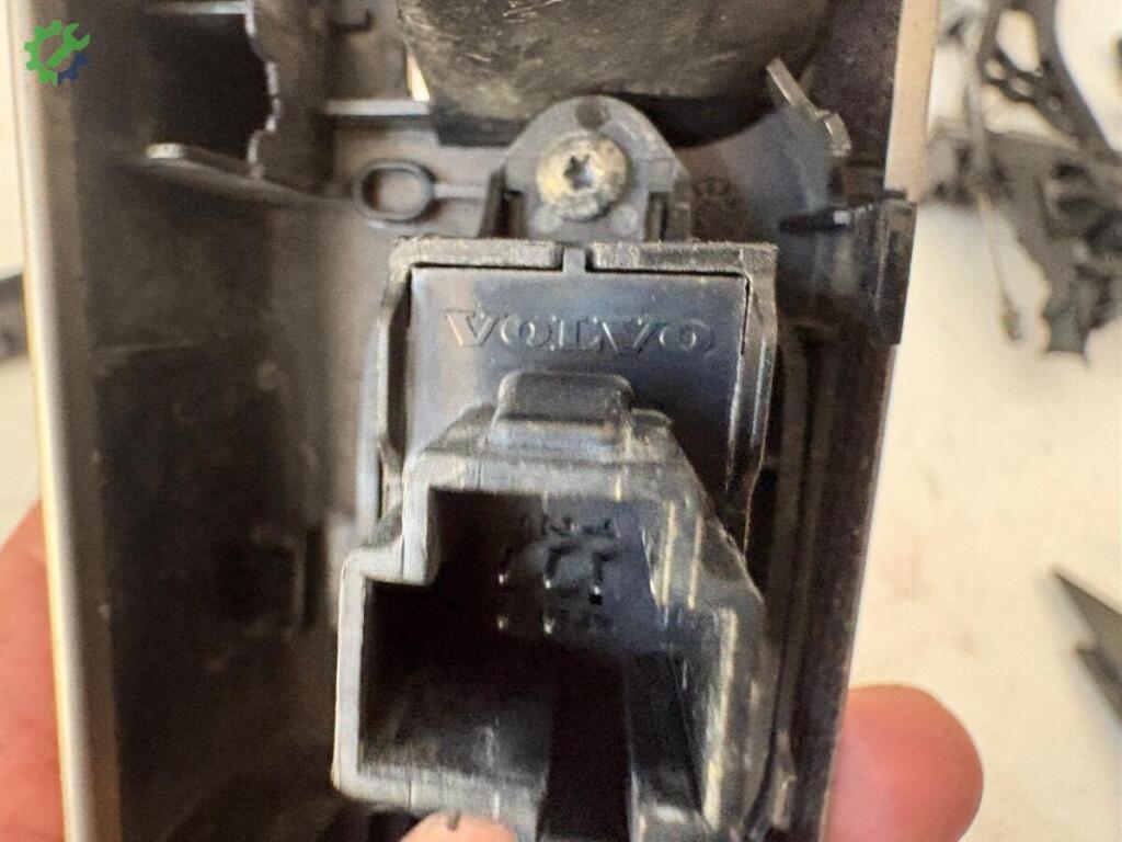 Volvo S40 Cam Düğmesi çıkma parça