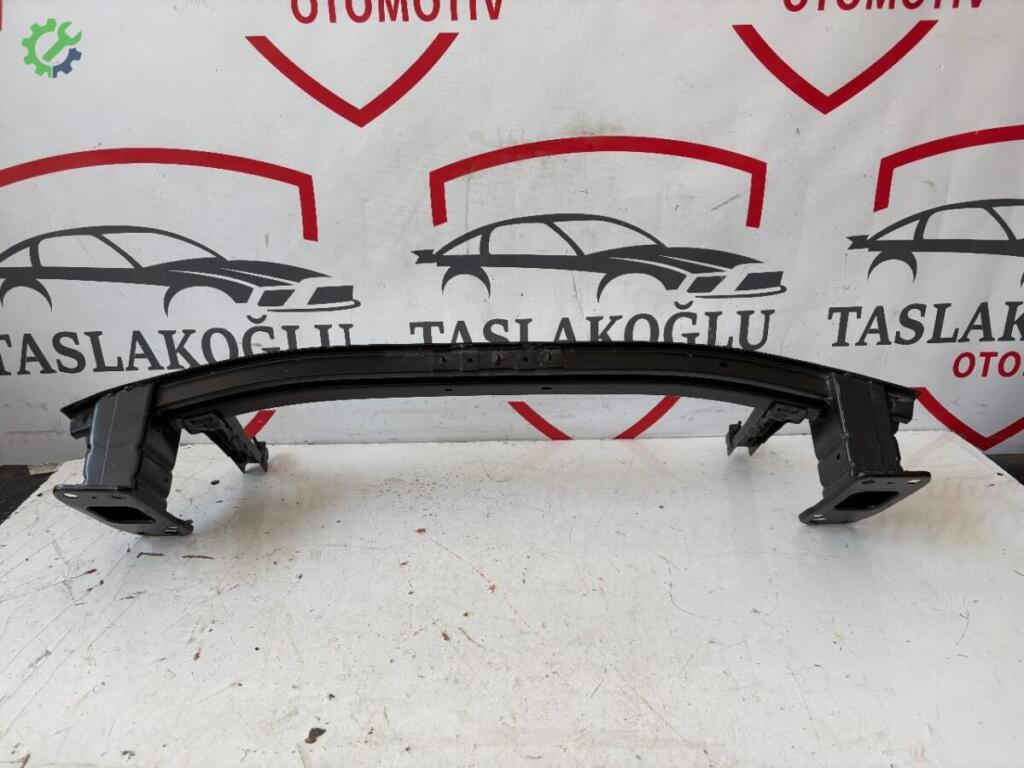 Hyundai i20 Tampon Demiri çıkma parça