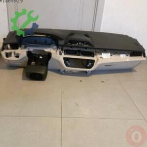BMW 5 Serisi Torpido 51458074933 Sökme Çıkma