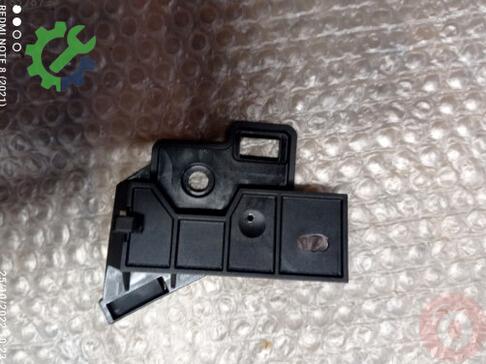 Volkswagen Passat Kaput Açma Kolu 517823633 çıkma parça