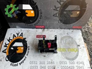 51825658-51763390 FİAT LİNEA 1.3-1.6 Multijet Body-Sigorta Kutusu