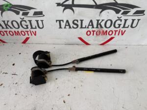 VOLKSWAGEN POLO CLASSİC ÖN EMNİYET KEMERLERİ
