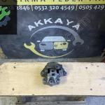 520503920 Egea Sağ Motor Kulağı Orijinal Çıkma