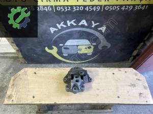 520503920 Egea Sağ Motor Kulağı Orijinal Çıkma