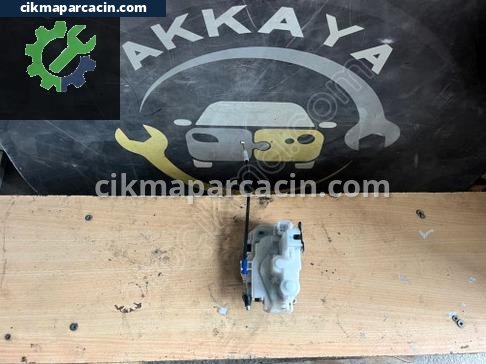 Fiat Fiorino Sağ Ön Kapı Kilidi çıkma parça
