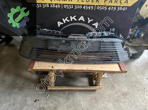 Toyota Corolla Tampon Izgarası 53112-02B50 çıkma parça