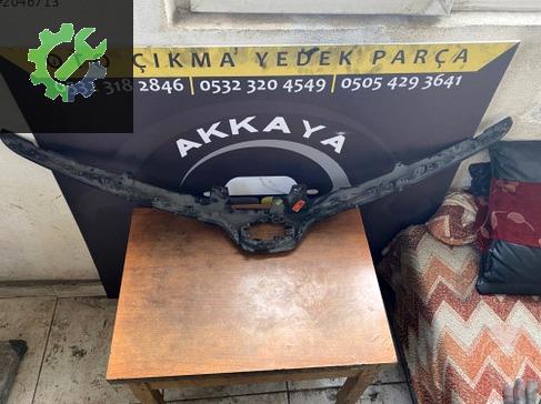 Toyota Corolla Ön Panjur 5311402580 çıkma parça