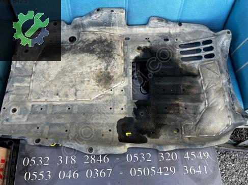Mitsubishi L200 Motor Alt Muhafaza 5370B497 çıkma parça