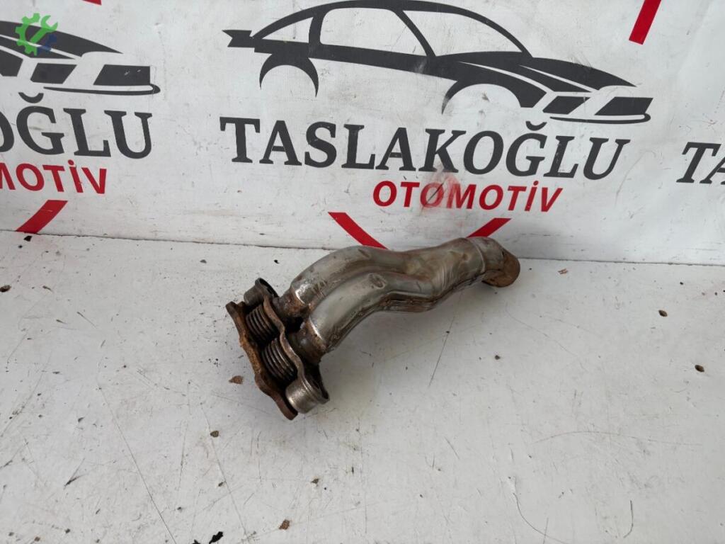 Volkswagen Polo Egzoz Borusu çıkma parça
