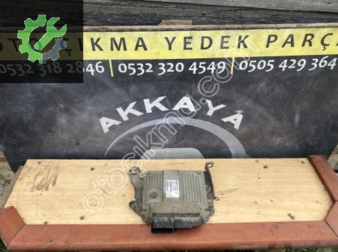 Opel Corsa Motor Beyni 55196353 çıkma parça