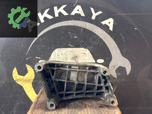 Fiat Doblo Motor Bağlantı Braketi 55272704 çıkma parça