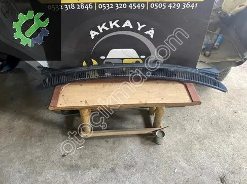 Toyota Corolla Ön Cam Izgarası 55708-12200 çıkma parça