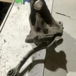 560912-10 2012-2018 bmw f30 sağ ön taşıyıcı