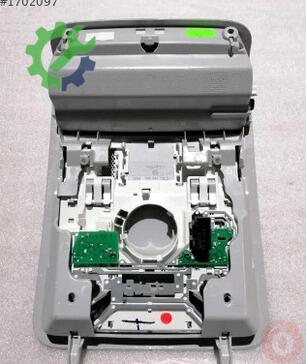 Volkswagen Passat Tavan Lambası 561868837 çıkma parça