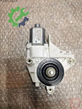 Volkswagen Passat Far Motoru 561959702C çıkma parça