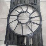 AUDİ A3 A4 A5 A6 A7 RADYATÖR FAN KASASI VE PERVANESİ 8W0121207B
